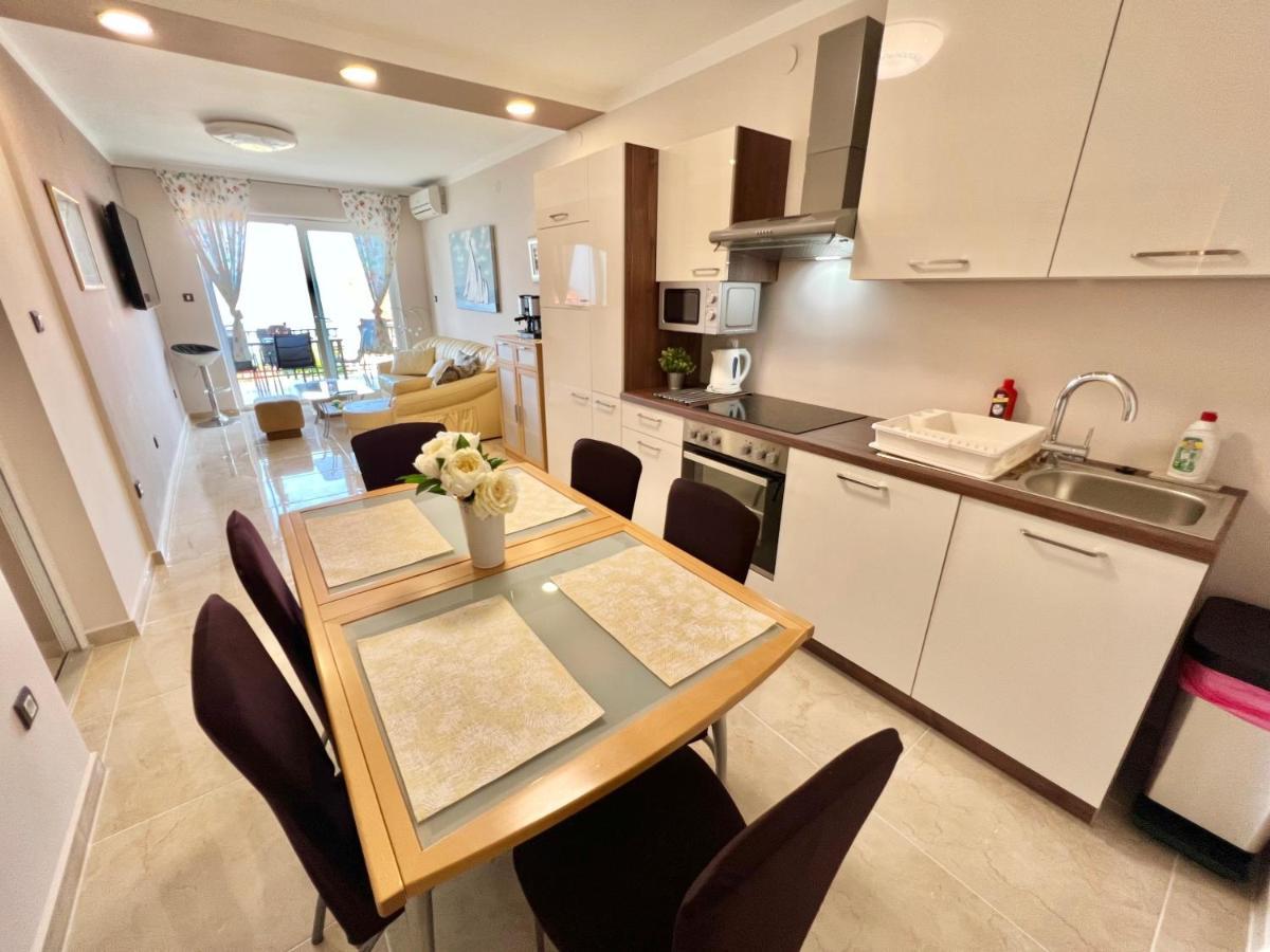 Apartmani Jasminka Dramalj Exterior foto